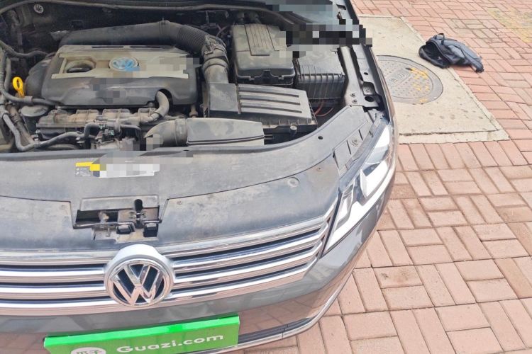 Used Volkswagen Magotan 2015 Facelift 1.8TSI Luxury Model Engine Bay Left
