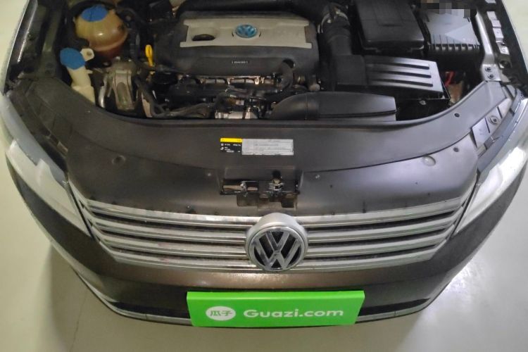 Used Volkswagen Magotan 2015 1.8TSI Advanced Model Engine Bay