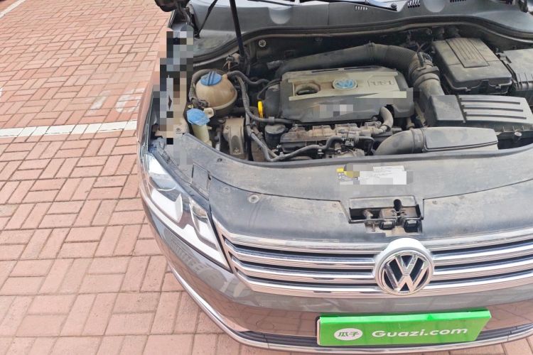 Used Volkswagen Magotan 2015 Facelift 1.8TSI Luxury Model Engine Bay Right