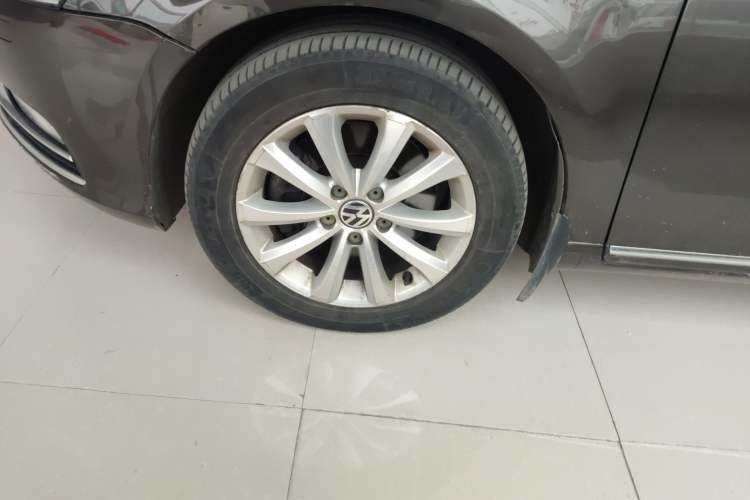 Used Volkswagen Magotan 2015 2.0 TSI Luxury Model Exterior 2