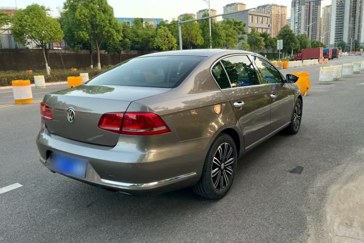 Used Volkswagen Magotan 2015 Facelift 1.8TSI Luxury Model Exterior 5