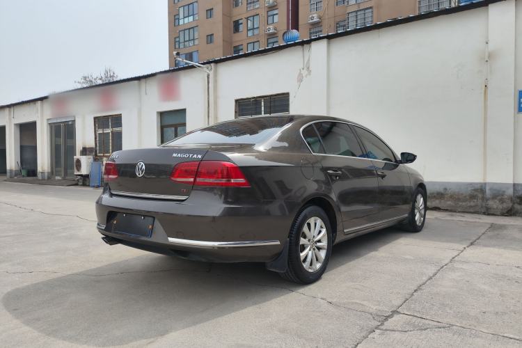 Used Volkswagen Magotan 2015 2.0 TSI Luxury Model Exterior 6