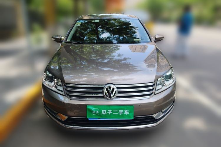 Used Volkswagen Magotan 2015 Revised Version 2.0 TSI Prestige Edition Front