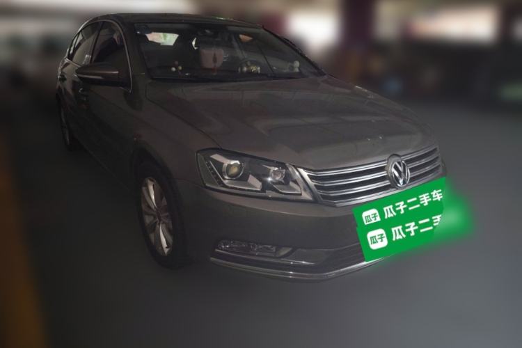 Used Volkswagen Magotan 2015 1.8TSI Luxury Model Front Right 45 Deg