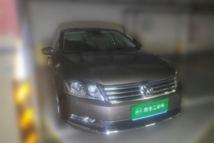 Used Volkswagen Magotan 2015 1.8TSI Prestige Model Front Right 45 Deg