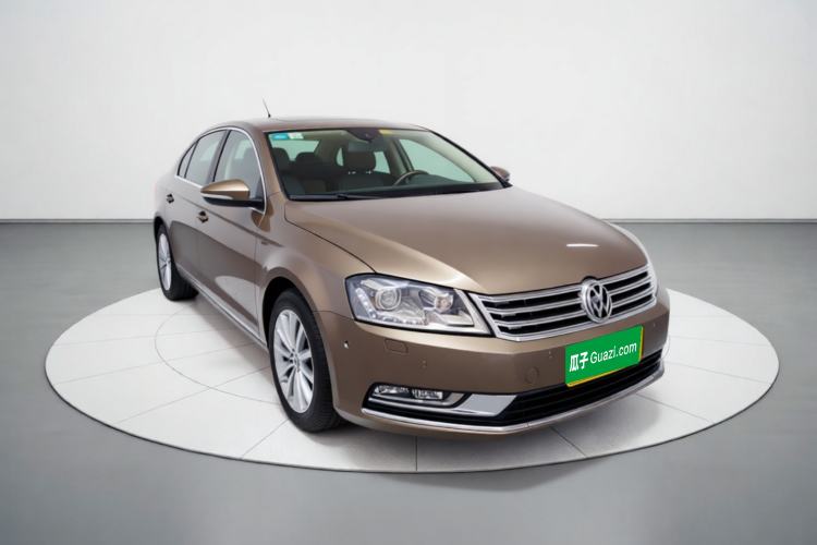 Used Volkswagen Magotan 2015 2.0 TSI Flagship Model Front Right 45 Deg