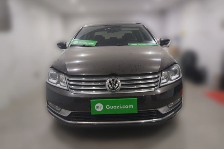 Used Volkswagen Magotan 2015 Revised Version 2.0 TSI Luxury Edition Front