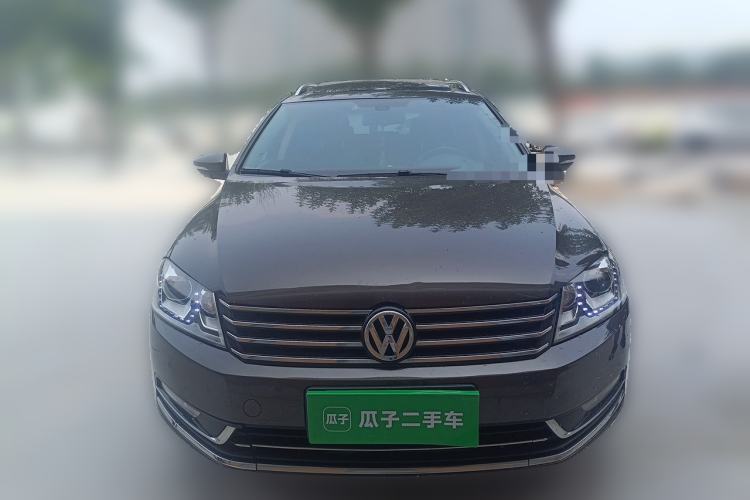 Used Volkswagen Magotan 2015 Travel Edition 2.0 TSI Comfort Version Front