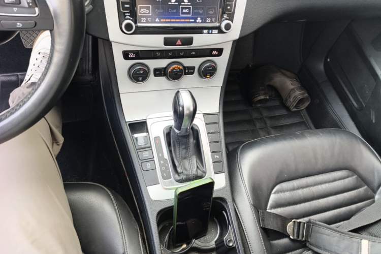 Used Volkswagen Magotan 2015 1.8TSI Advanced Model Gear Lever