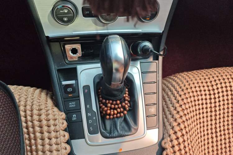 Used Volkswagen Magotan 2015 1.8TSI Advanced Model Gear Lever
