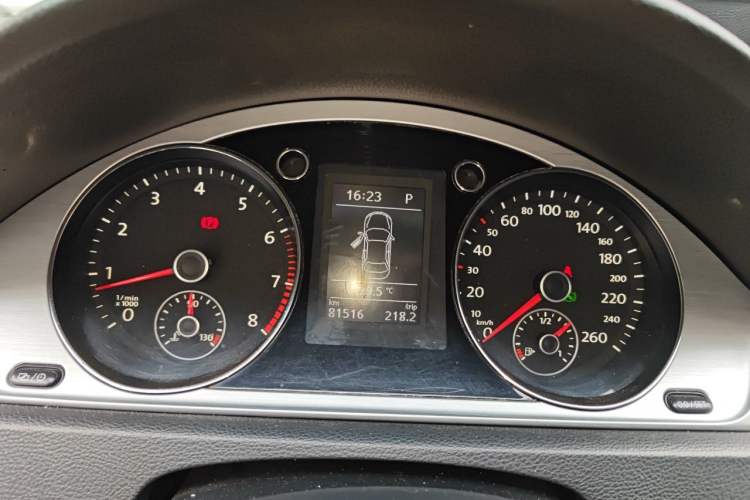 Used Volkswagen Magotan 2015 1.8TSI Advanced Model Instrument Cluster