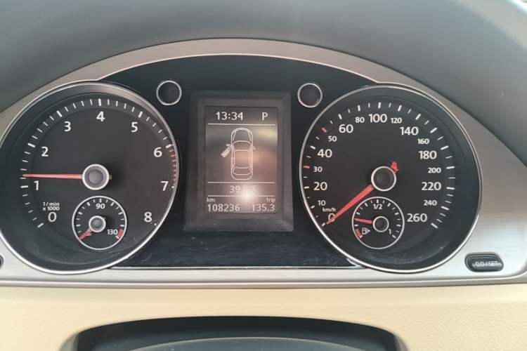 Used Volkswagen Magotan 2015 1.8TSI Advanced Model Instrument Cluster