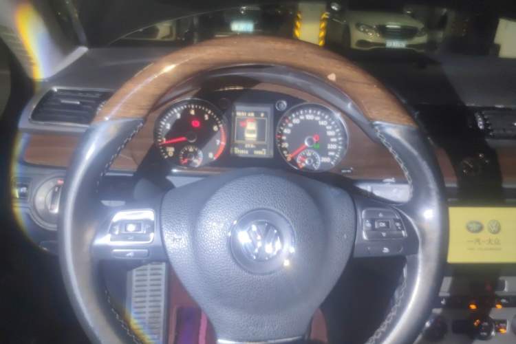 Used Volkswagen Magotan 2015 1.8TSI Prestige Model Instrument Cluster
