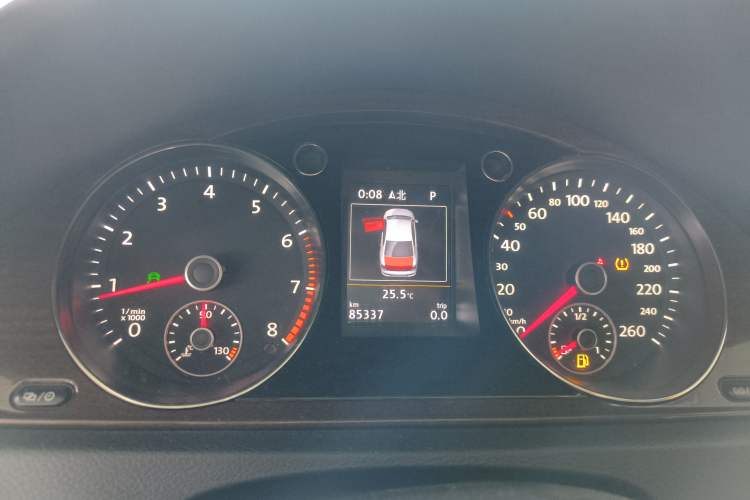 Used Volkswagen Magotan 2015 2.0 TSI Flagship Model Instrument Cluster