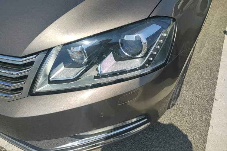 Used Volkswagen Magotan 2015 Facelift 1.8TSI Luxury Model Left Front Headlight