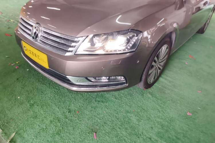 Used Volkswagen Magotan 2015 2.0 TSI Flagship Model Left Front Headlight
