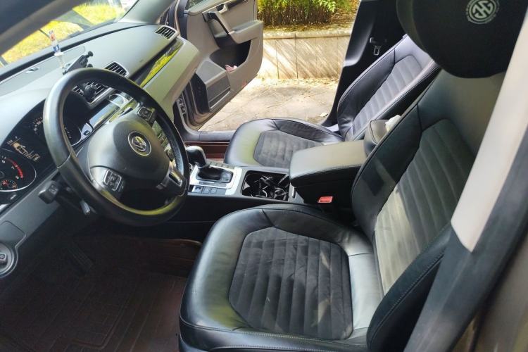 Used Volkswagen Magotan 2015 1.8TSI Luxury Model Left Front Seat