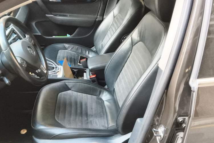 Used Volkswagen Magotan 2015 1.8TSI Luxury Model Left Front Seat