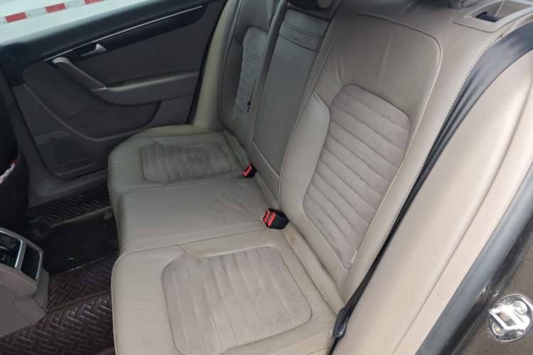 Used Volkswagen Magotan 2015 Facelift 1.8TSI Luxury Model Left Rear Seat