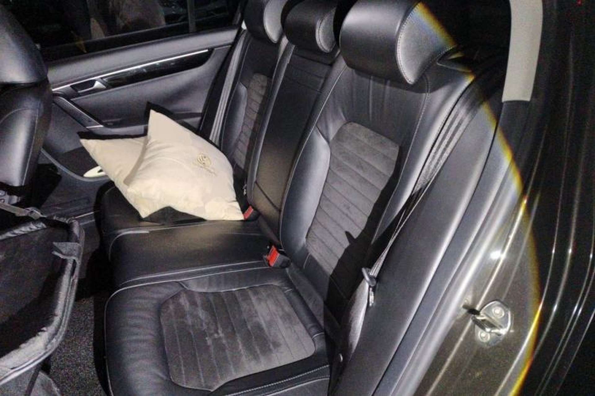 Used Volkswagen Magotan 2015 Facelift 1.8TSI Luxury Model Left Rear Seat