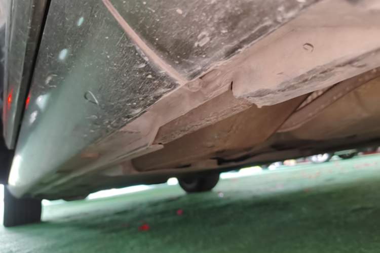 Used Volkswagen Magotan 2015 2.0 TSI Flagship Model Left Side Sill