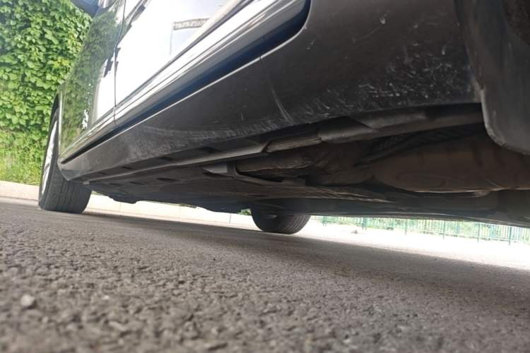 Used Volkswagen Magotan 2015 1.8TSI Advanced Model Left Side Sill