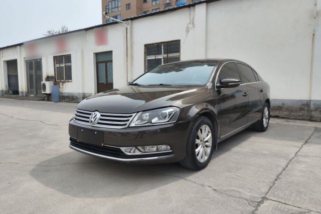 Ojetý Volkswagen Magotan 2015 2.0 TSI Luxury Model
