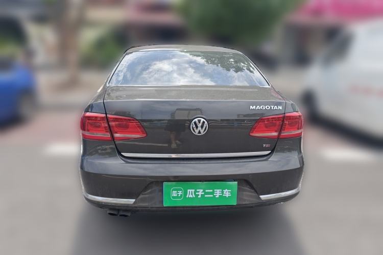 Used Volkswagen Magotan 2015 Facelift 1.8TSI Luxury Model Rear