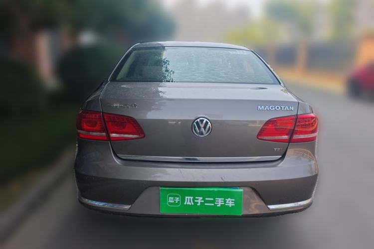 Used Volkswagen Magotan 2015 1.8TSI Luxury Model Rear