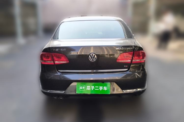 Used Volkswagen Magotan 2015 1.8TSI Luxury Model Rear