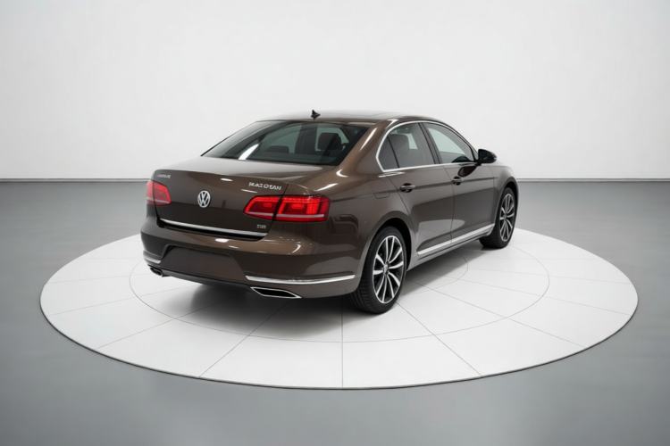 Used Volkswagen Magotan 2015 2.0 TSI Flagship Model Rear