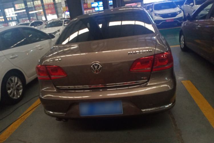 Used Volkswagen Magotan 2015 1.8TSI Luxury Model Rear