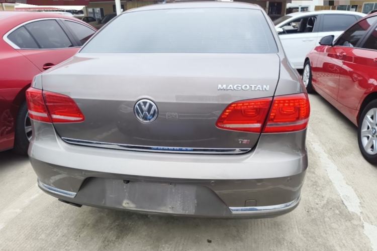 Used Volkswagen Magotan 2015 Facelift 1.8TSI Luxury Model Rear