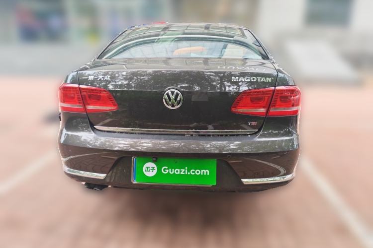 Used Volkswagen Magotan 2015 Facelift 1.8TSI Luxury Model Rear