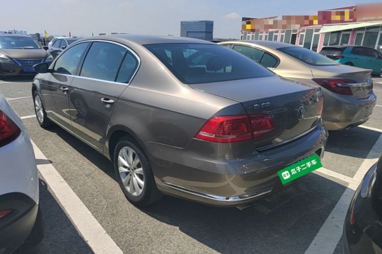 Used Volkswagen Magotan 2015 Facelift 1.8TSI Luxury Model Rear Left 45 Deg