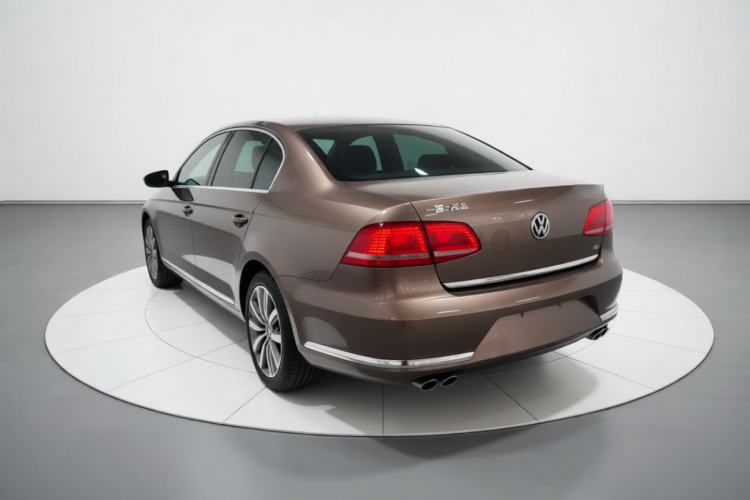 Used Volkswagen Magotan 2015 2.0 TSI Flagship Model Rear Left 45 Deg