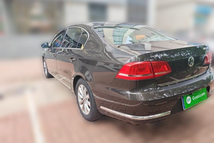 Used Volkswagen Magotan 2015 Facelift 1.8TSI Luxury Model Rear Left 45 Deg