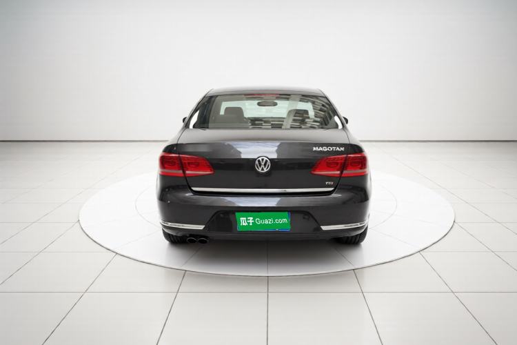 Used Volkswagen Magotan 2015 1.8TSI Advanced Model Rear