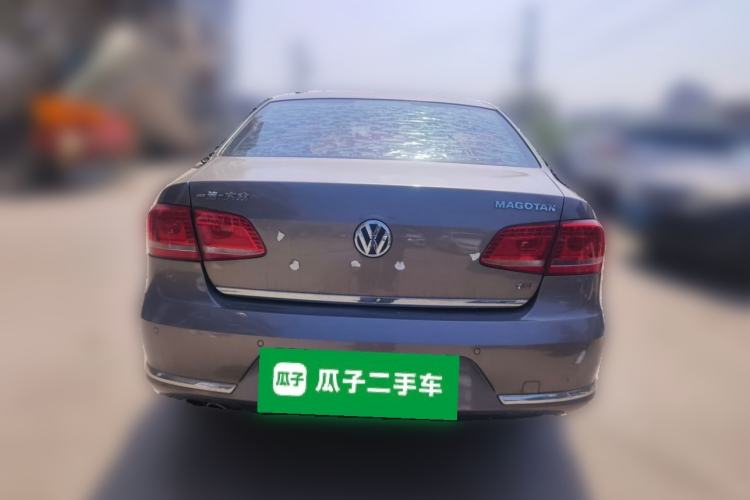 Used Volkswagen Magotan 2015 1.8TSI Advanced Model Rear