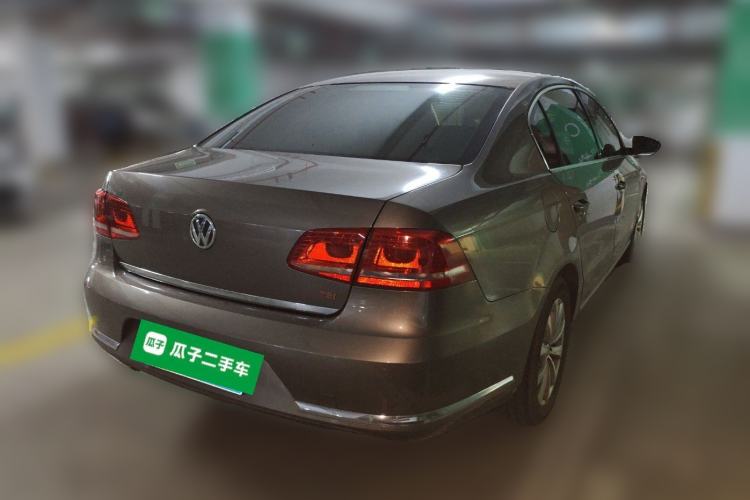 Used Volkswagen Magotan 2015 Revised Version 2.0 TSI Luxury Edition Rear Right 45 Deg