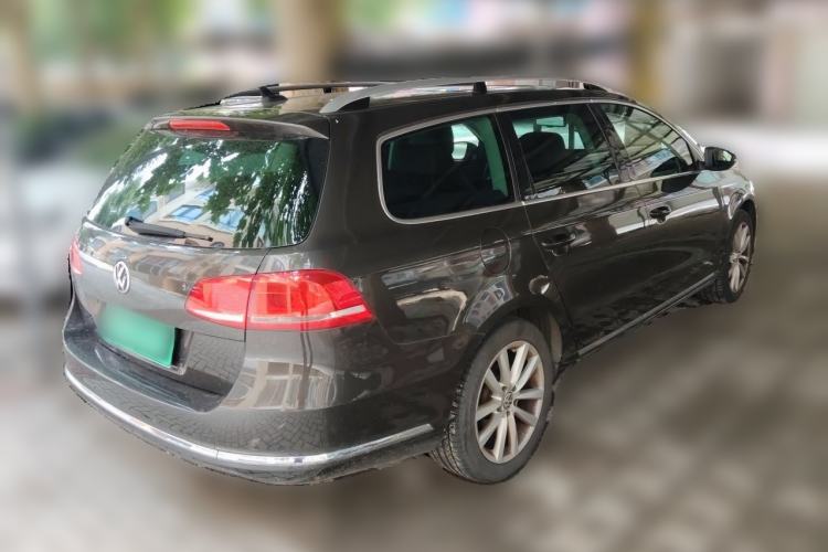 Used Volkswagen Magotan 2015 Travel Edition 2.0 TSI Comfort Version Rear Right 45 Deg