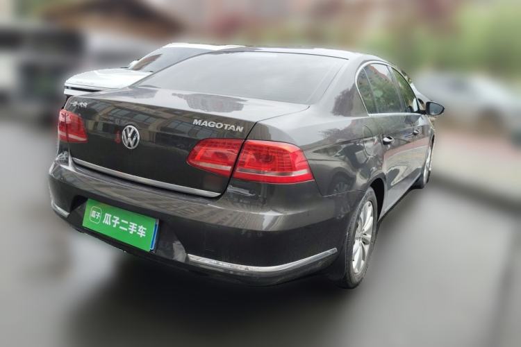 Used Volkswagen Magotan 2015 Revised Version 2.0 TSI Luxury Edition Rear Right 45 Deg