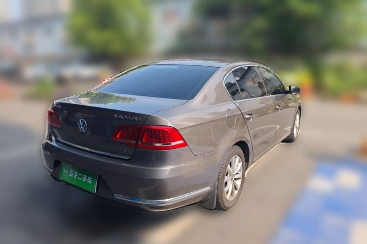 Used Volkswagen Magotan 2015 1.8TSI Advanced Model Rear Right 45 Deg