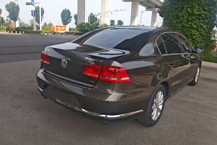 Used Volkswagen Magotan 2015 1.8TSI Advanced Model Rear Right 45 Deg