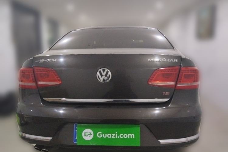 Used Volkswagen Magotan 2015 Revised Version 2.0 TSI Luxury Edition Rear