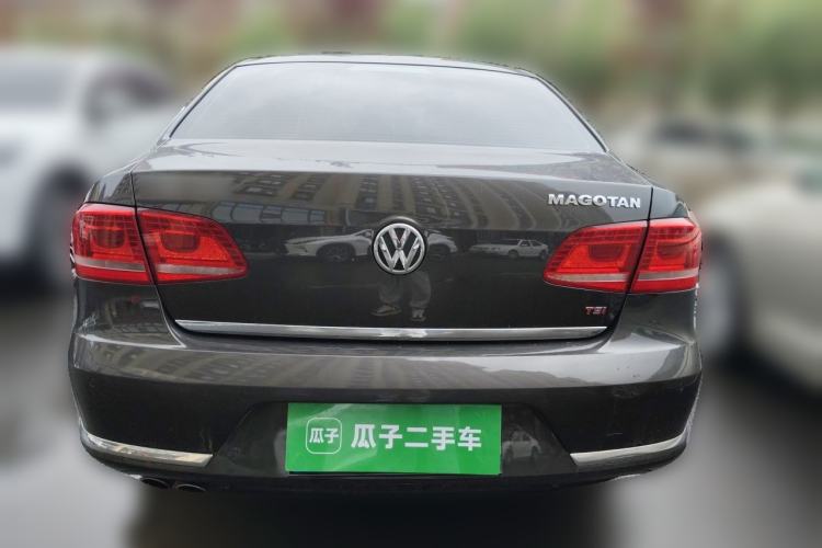 Used Volkswagen Magotan 2015 Revised Version 2.0 TSI Luxury Edition Rear