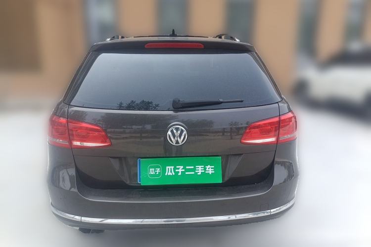 Used Volkswagen Magotan 2015 Travel Edition 2.0 TSI Comfort Version Rear