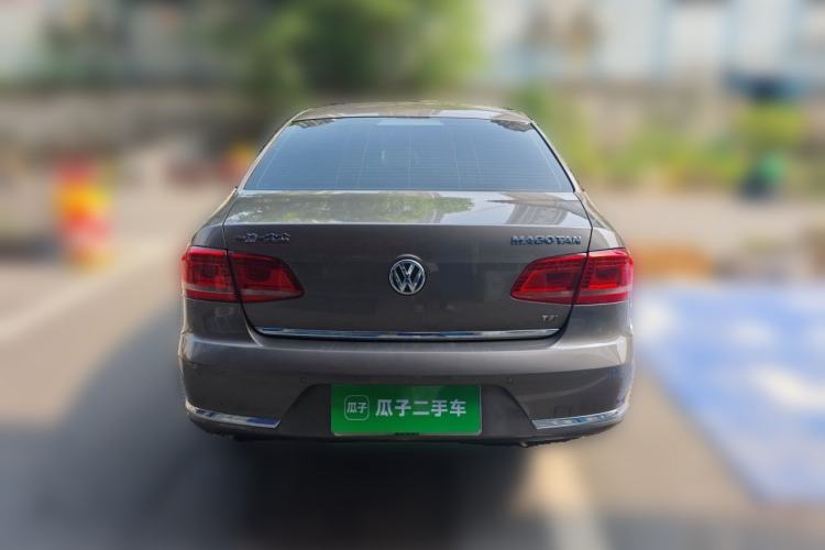 Used Volkswagen Magotan 2015 1.8TSI Advanced Model Rear