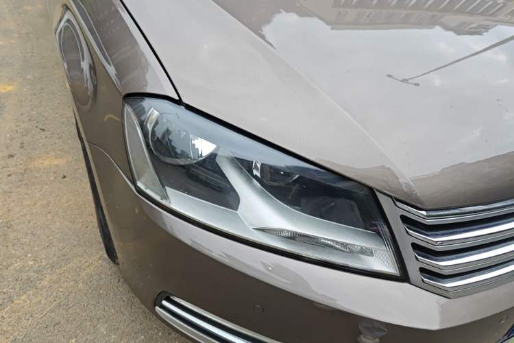 Used Volkswagen Magotan 2015 1.8TSI Advanced Model Right Front Headlight