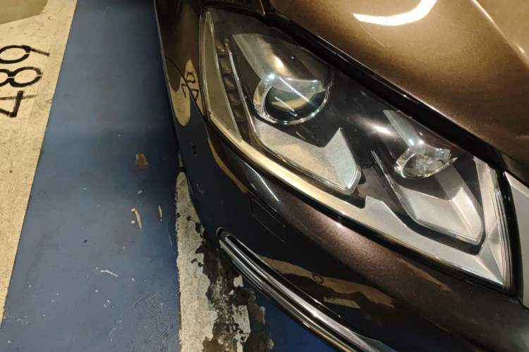 Used Volkswagen Magotan 2015 1.8TSI Prestige Model Right Front Headlight
